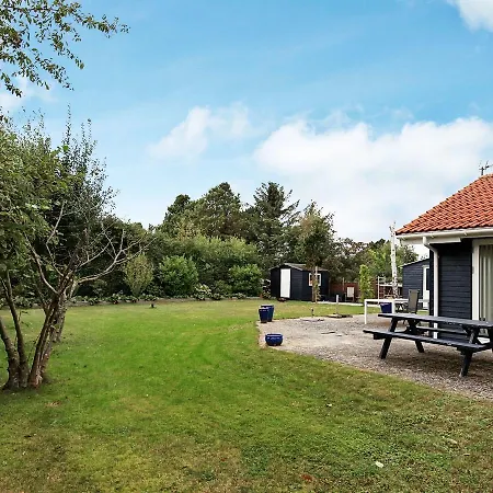 Holiday * Føllenslev